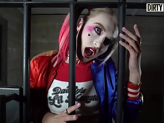 DIRTYCOSPLAY - The Jacker Can't Stay Away From Harley Sinn's Hot and Tight Pussy