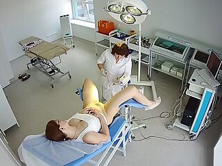 Hidden camera at gynecologists films ladies getting inspected